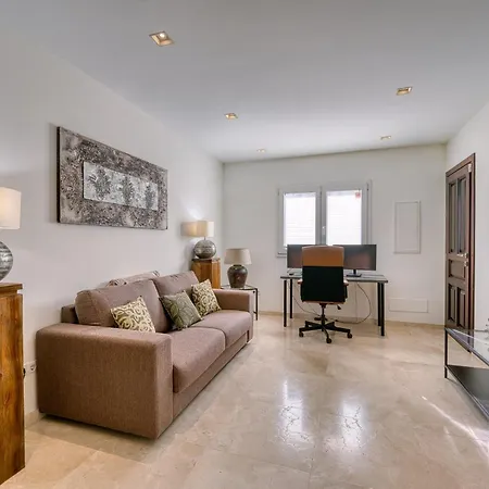 3055 Family Close To The Villa