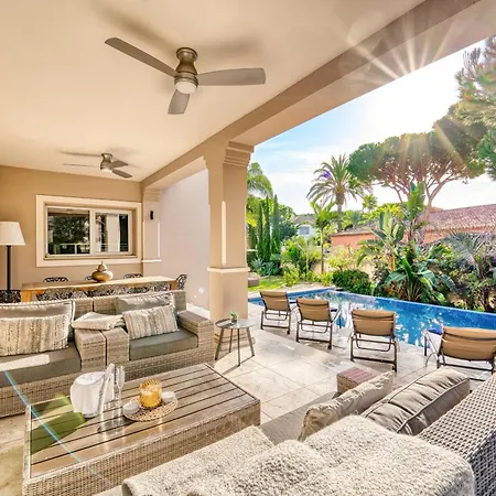 3055 Family Close To The